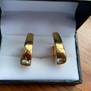 BEAUTIFUL- 14K Polished J-Hoop Earrings- 3.30 grams